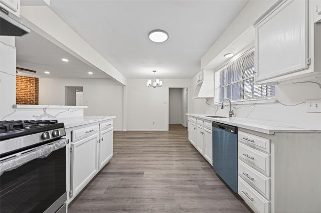 26522 Hillside Drive, Spring, TX 77386