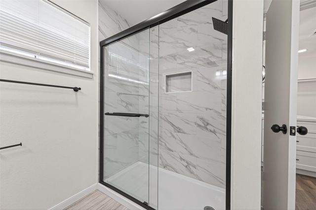 26522 Hillside Drive, Spring, TX 77386