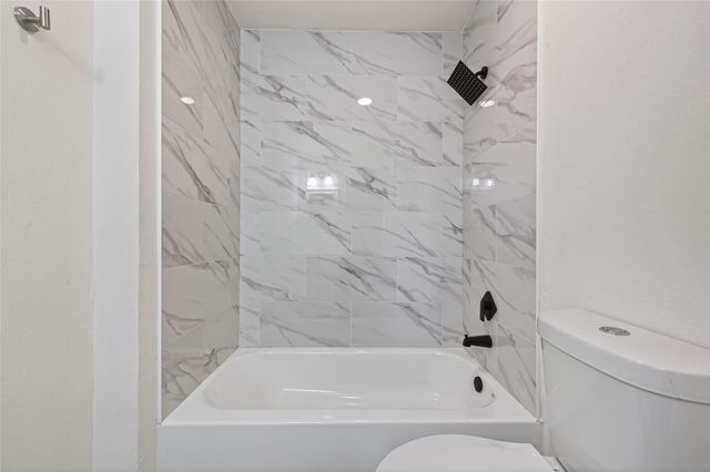 26522 Hillside Drive, Spring, TX 77386