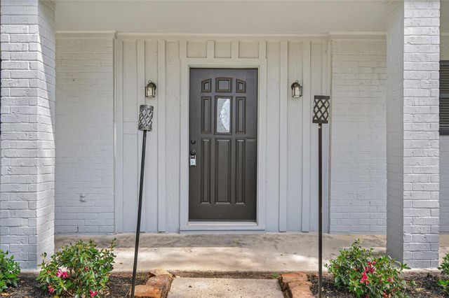 26522 Hillside Drive, Spring, TX 77386