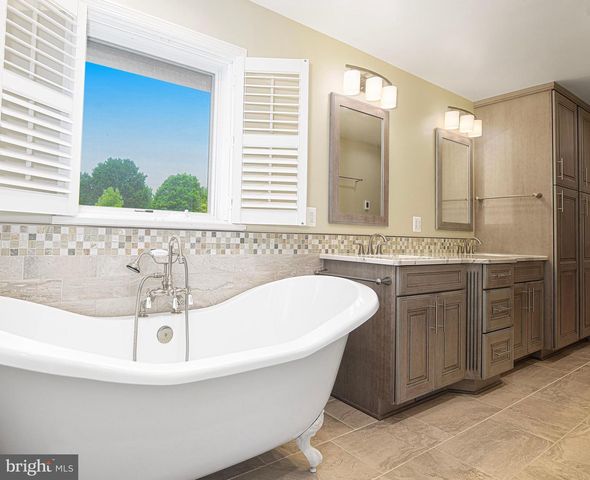 201 BELL RD, Westminster, MD 21158