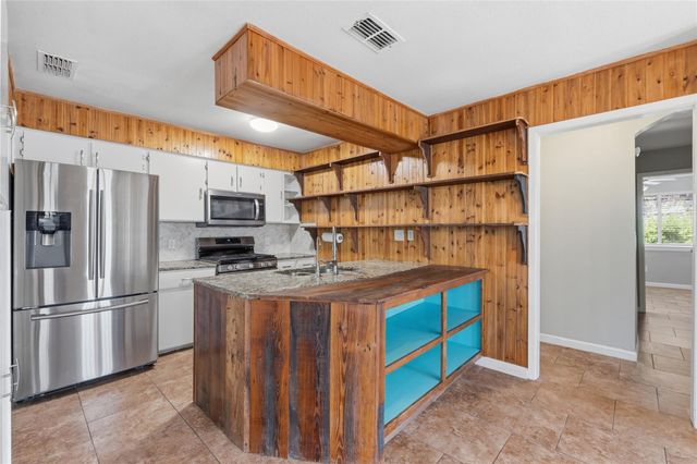 7000 Shannon DR, Austin, TX 78724