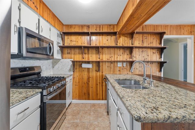 7000 Shannon DR, Austin, TX 78724