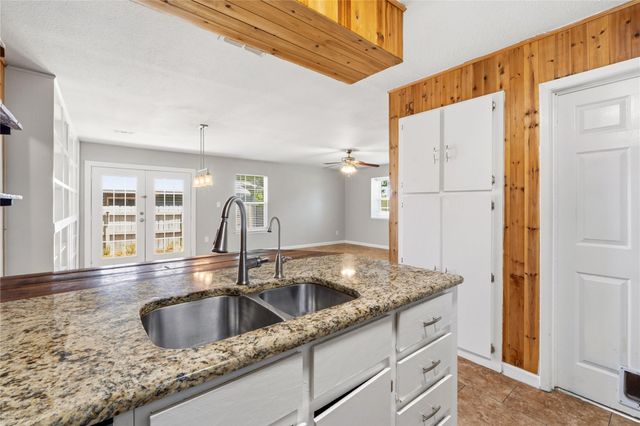 7000 Shannon DR, Austin, TX 78724