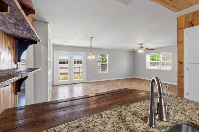 7000 Shannon DR, Austin, TX 78724