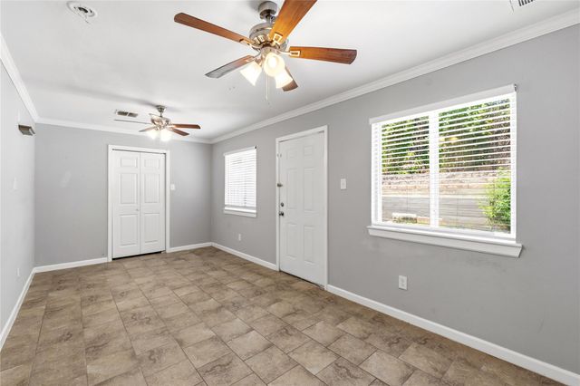 7000 Shannon DR, Austin, TX 78724