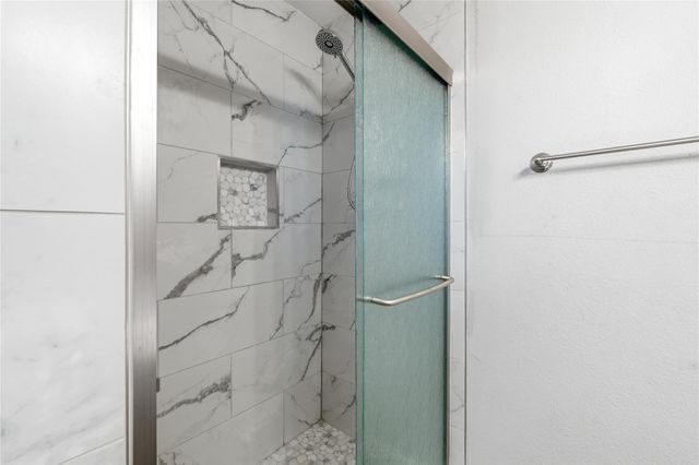 7000 Shannon DR, Austin, TX 78724