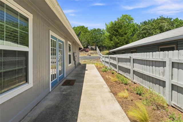7000 Shannon DR, Austin, TX 78724