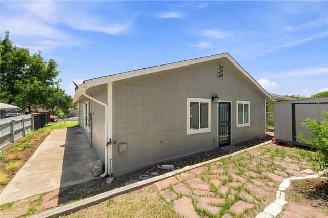 7000 Shannon DR, Austin, TX 78724