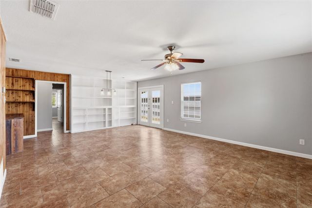 7000 Shannon DR, Austin, TX 78724
