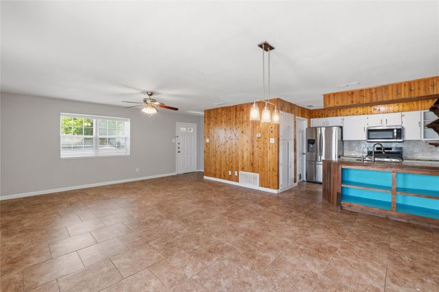 7000 Shannon DR, Austin, TX 78724