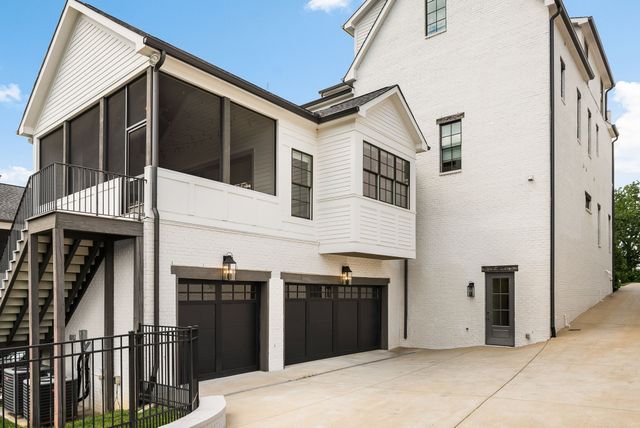 215 La Vista Dr, Nashville, TN 37215