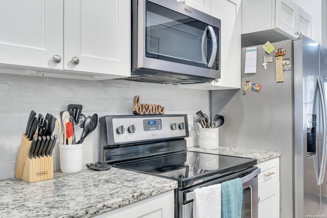 704 Cuney, San Antonio, TX 78210