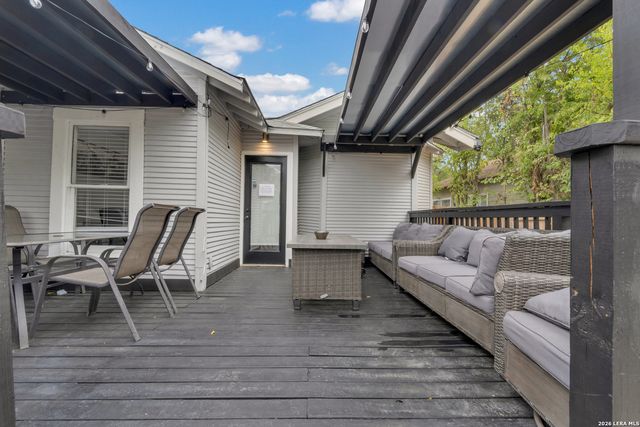 704 Cuney, San Antonio, TX 78210