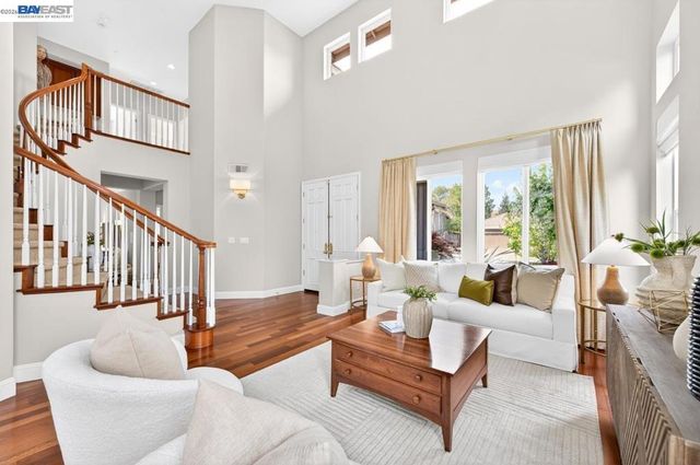 3625 Thornhill Dr, Livermore, CA 94551