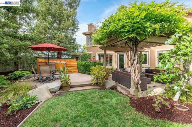 3625 Thornhill Dr, Livermore, CA 94551