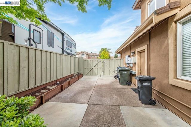 3625 Thornhill Dr, Livermore, CA 94551