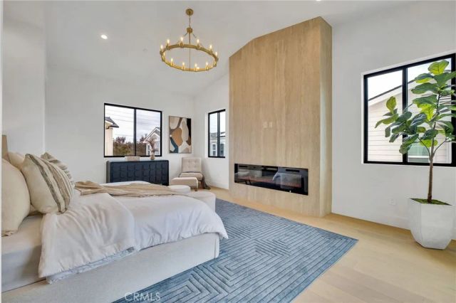 2307 Huntington Ln B, Redondo Beach, CA 90278