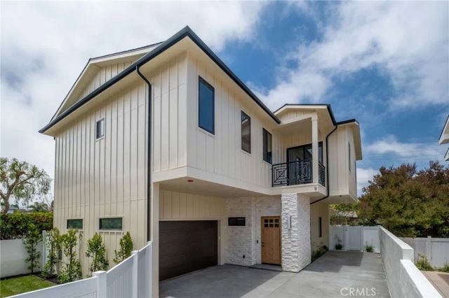 2307 Huntington Ln B, Redondo Beach, CA 90278