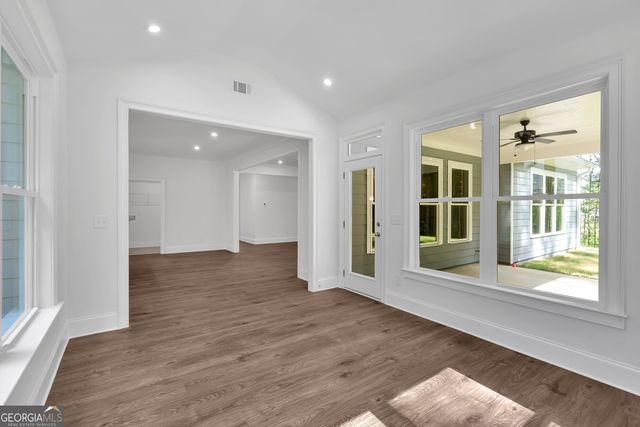 1114 Low Water Crossing NW, Acworth, GA 30101