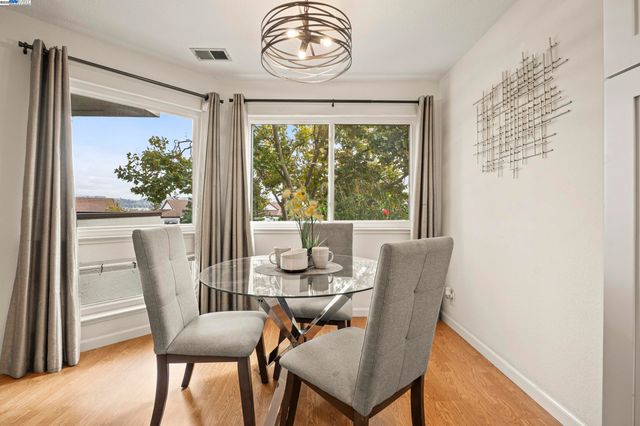 21071 Gary Dr 204, Hayward, CA 94546