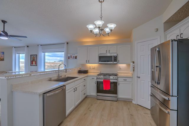 3969 Rancher Loop NE, Rio Rancho, NM 87144