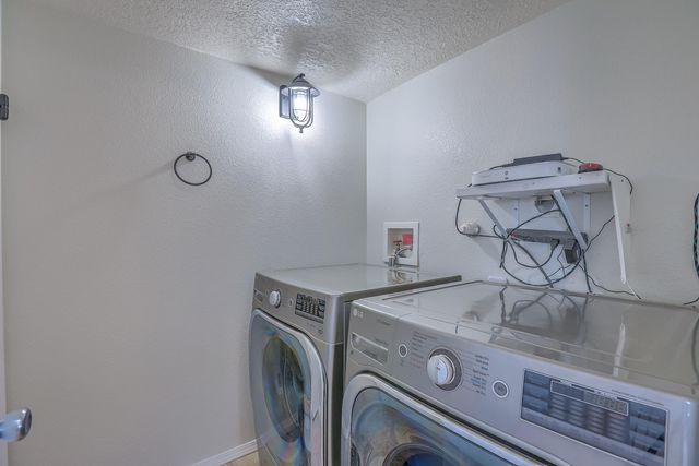 3969 Rancher Loop NE, Rio Rancho, NM 87144