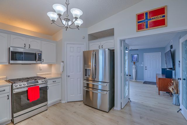 3969 Rancher Loop NE, Rio Rancho, NM 87144