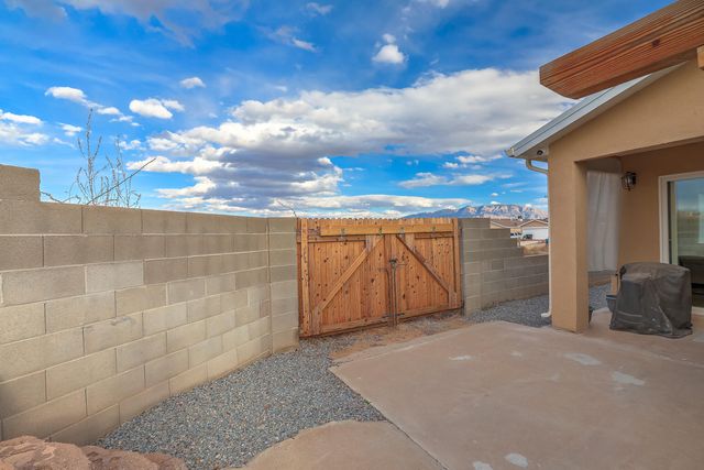 3969 Rancher Loop NE, Rio Rancho, NM 87144