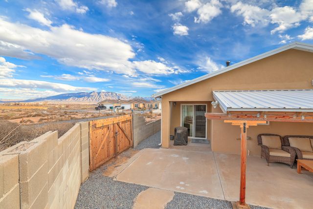 3969 Rancher Loop NE, Rio Rancho, NM 87144