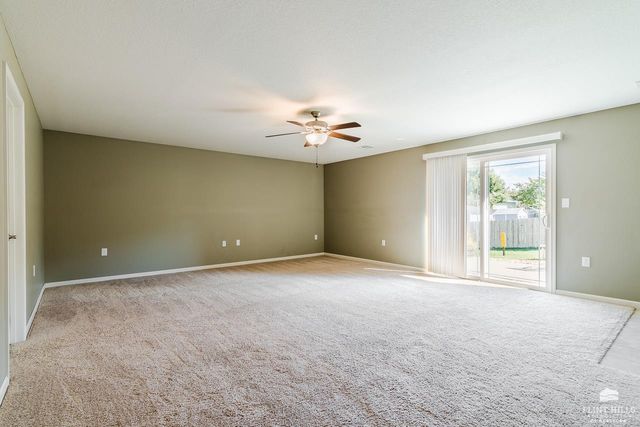 1033 Lobdell Drive, Manhattan, KS 66503