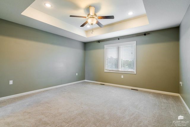 1033 Lobdell Drive, Manhattan, KS 66503