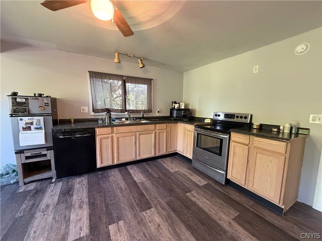 1031 County Route 29, Scriba, NY 13126