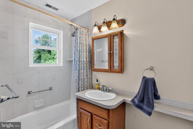 50 WARD AVE, Audubon, NJ 08106