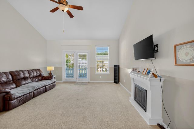 1020 Bridlewood Farms Parkway, Ridgeville, SC 29472