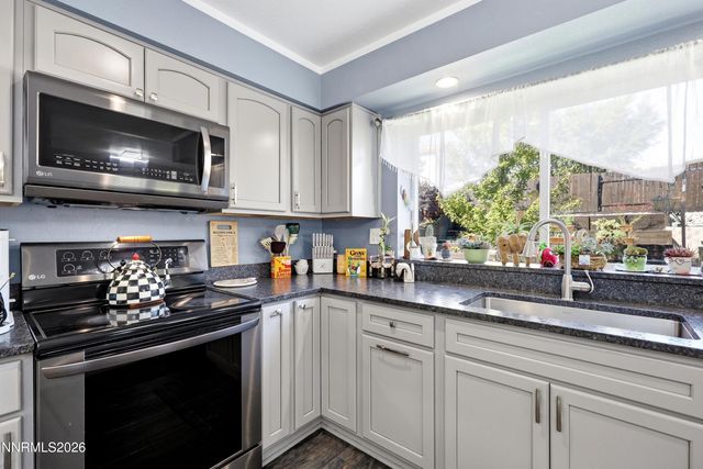 7395 Pah Rah Drive, Sparks, NV 89436