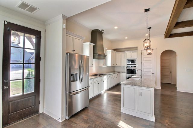 867 CYPRESS POND DR, Collierville, TN 38017