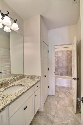 867 CYPRESS POND DR, Collierville, TN 38017