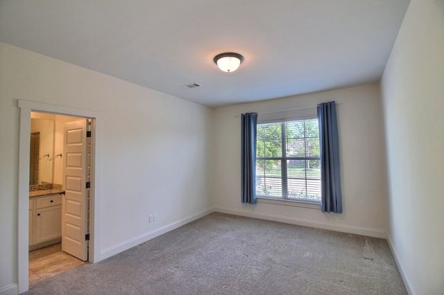 867 CYPRESS POND DR, Collierville, TN 38017