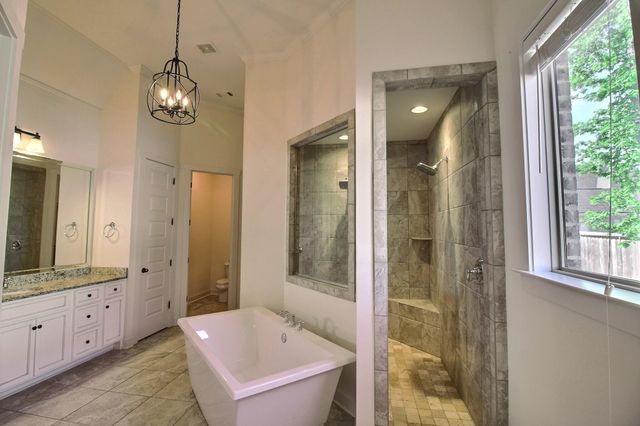 867 CYPRESS POND DR, Collierville, TN 38017