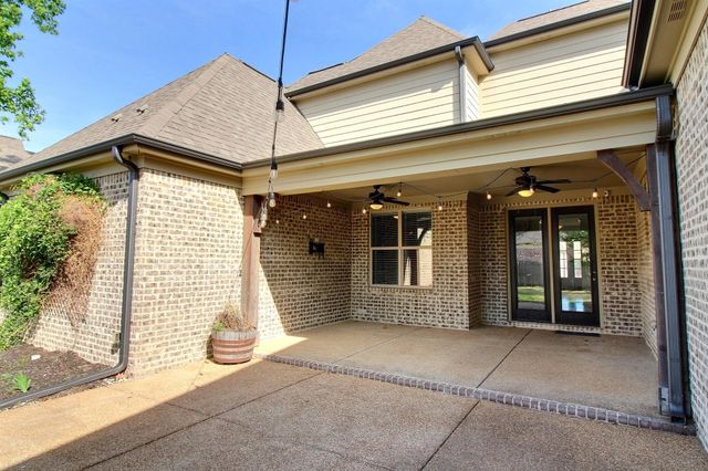 867 CYPRESS POND DR, Collierville, TN 38017