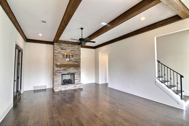 867 CYPRESS POND DR, Collierville, TN 38017