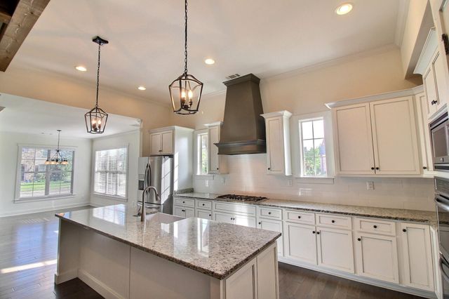 867 CYPRESS POND DR, Collierville, TN 38017