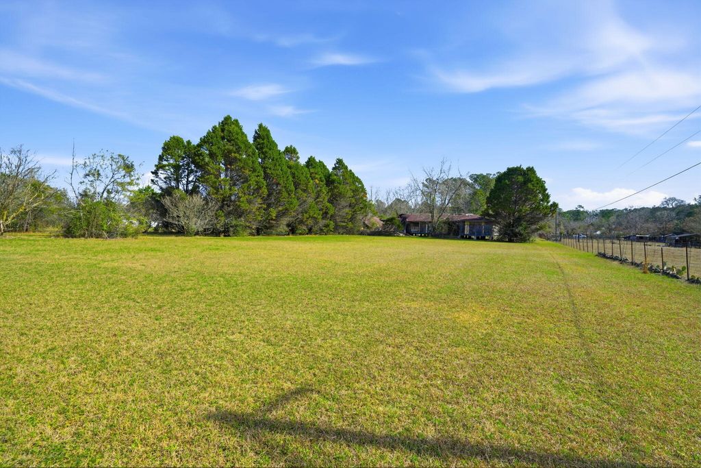 Image 3 of property listing at 1364 Hwy 35, Saint Stephen, SC 29479