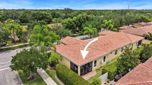 10117 SW Canossa Way, Port St. Lucie, FL 34986