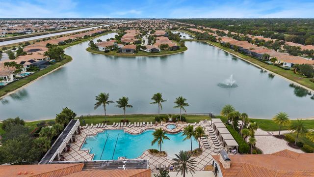 10117 SW Canossa Way, Port St. Lucie, FL 34986