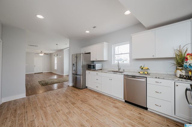 1330 14TH AVENUE N, Bessemer, AL 35020
