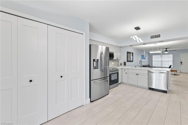 4975 Sandra Bay DR 103, Naples, FL 34109