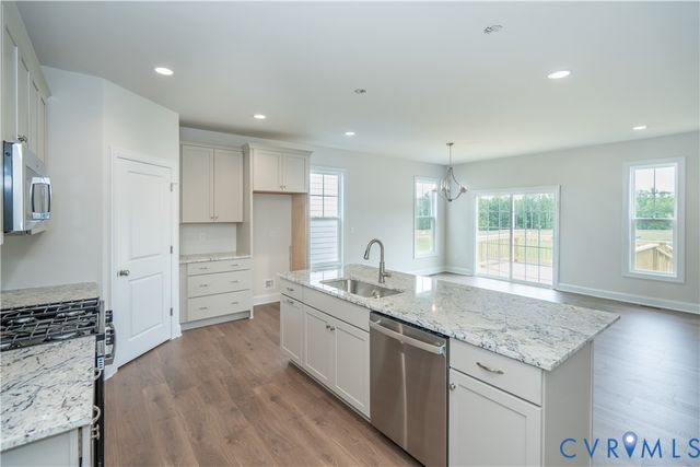 16831 Creek Parke Dr, Moseley, VA 23120
