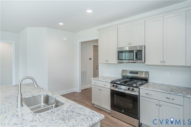 16831 Creek Parke Dr, Moseley, VA 23120